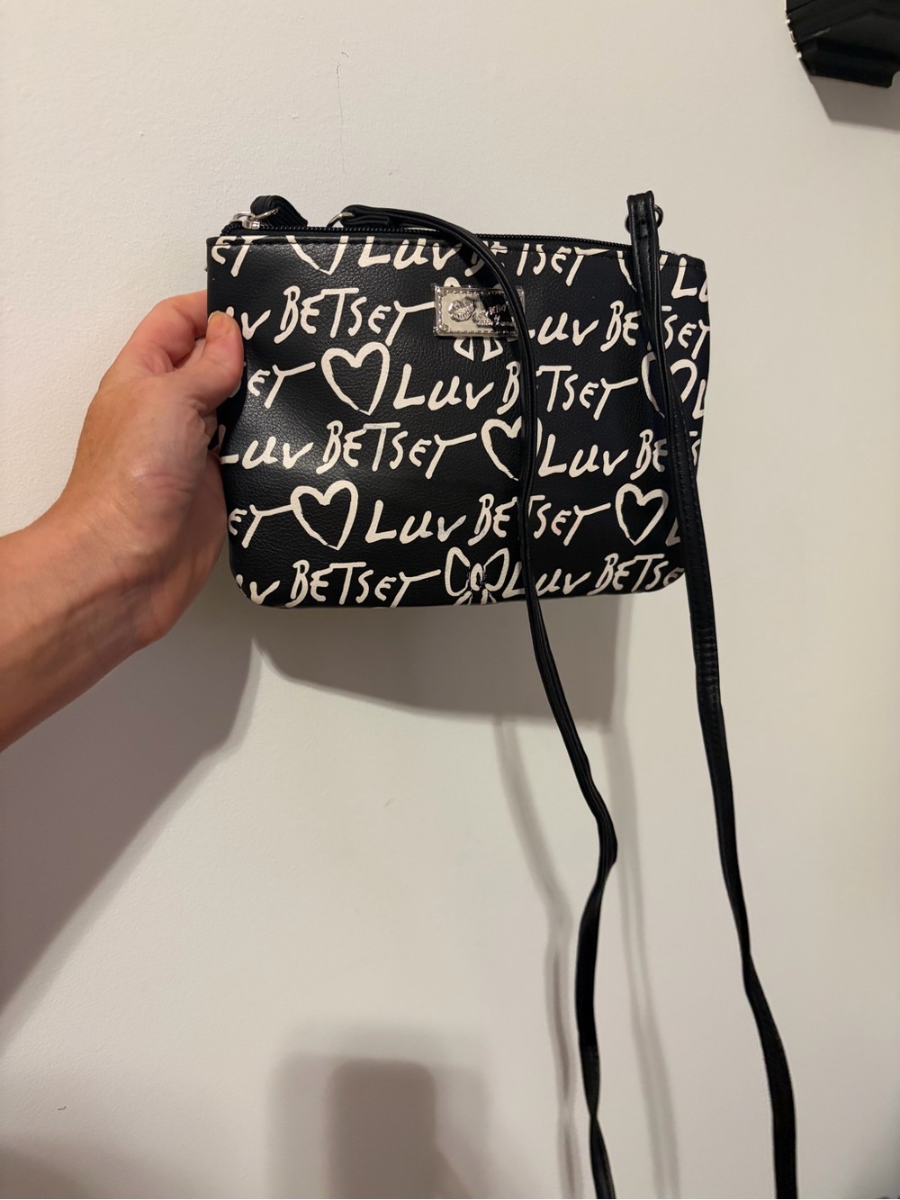Betsey Johnson Black and White 'Luv Betsey' Crossbody Bag